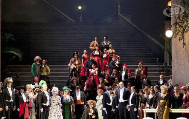 "Carlo Gesualdo", il San Carlo in trasferta ad Avellino con "La Traviata" 