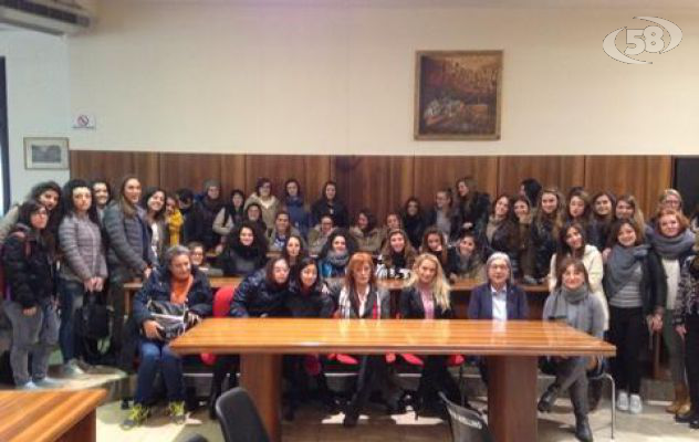 Giornata contro la violenza sulle donne, presto un centro di aiuto anche ad Avellino