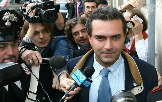 IN CAMPANIA/Inchiesta ''Why not'', De Magistris condannato a un anno e tre mesi
