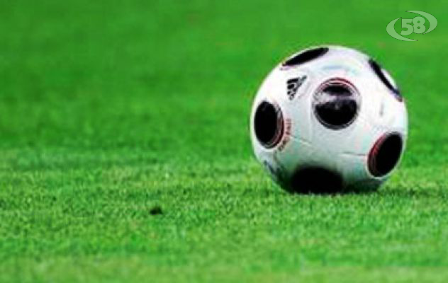 Calcio, l'Avellino fallisce la prima in casa: contro il Nola finisce 0-1