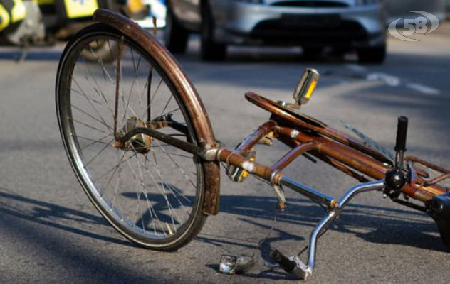 Cade dalla bici e muore: vittima un 64enne di Castelfranci