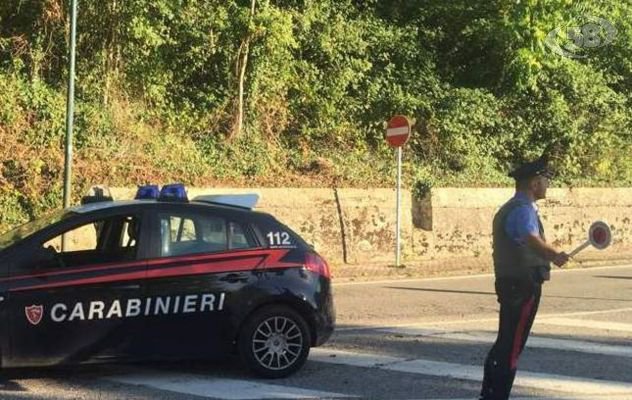 Tentano colpo al bancomat di Vallesaccarda, messi in fuga dai carabinieri