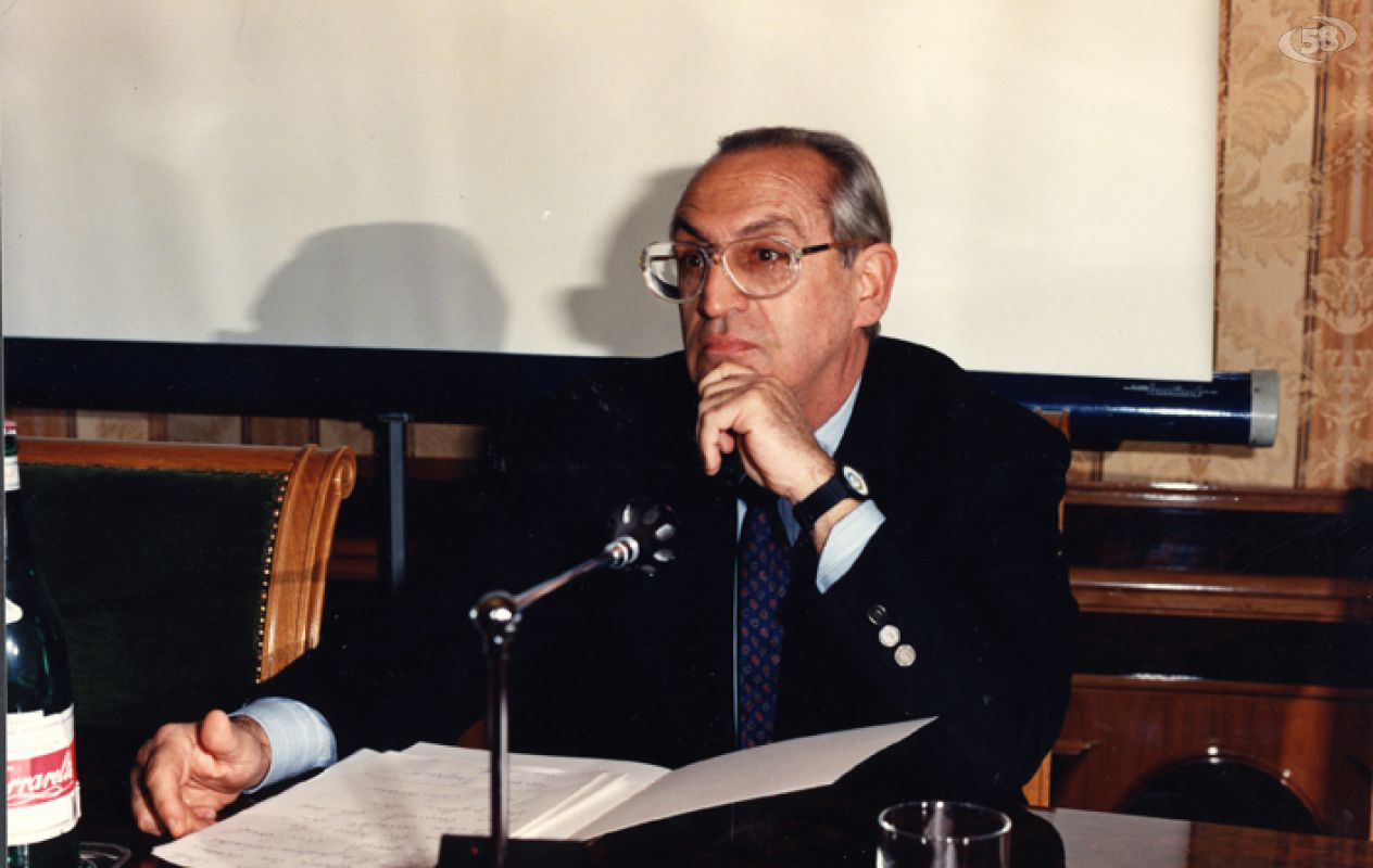 lucarelli francesco lucarelli francesco