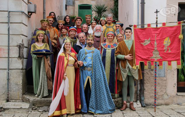 L'associazione Sante Spine di Ariano protagonista del corteo storico di Scurcola Marsicana per i 750 anni della battaglia di Tagliacozzo