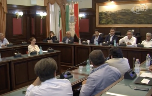 Ciarcia presenta il piano per salvare Alto Calore: i dubbi dei sindaci
