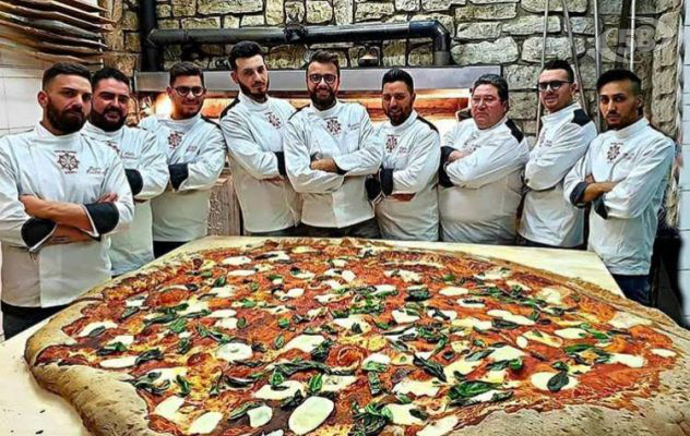 Irpinia da guinness. A Vallesaccarda la pizza più grande del mondo