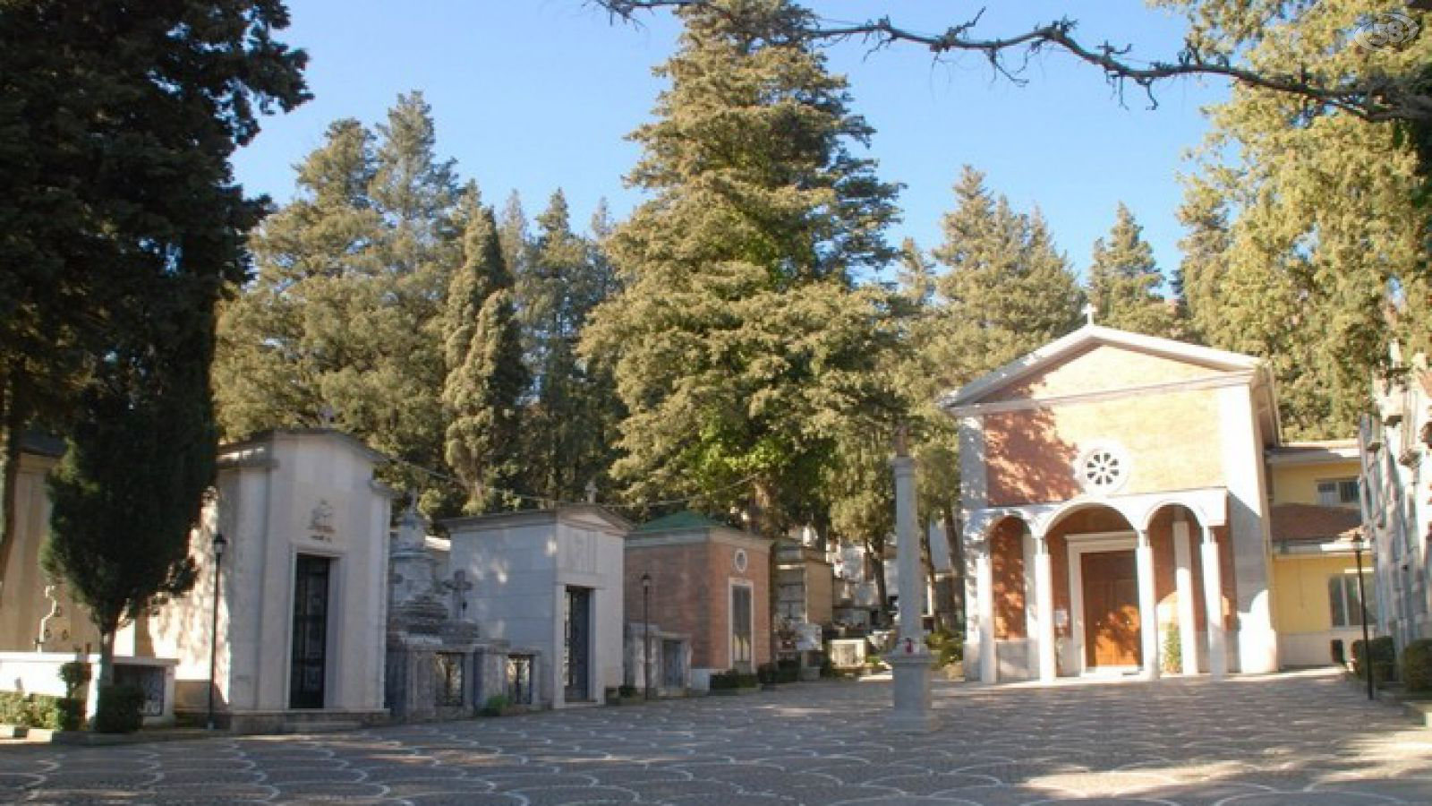 Cimitero Ariano