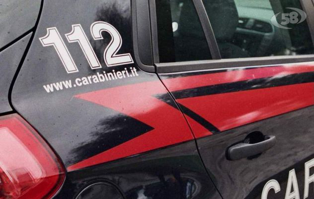 Sorpreso con mazza da baseball in auto: 25enne denunciato dai Carabinieri