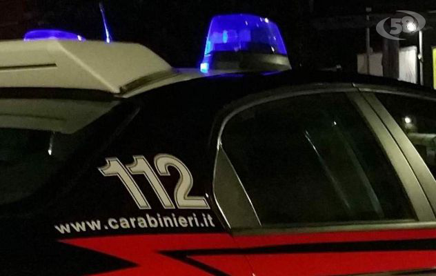 Grotta, litiga con la madre e si scaglia contro i carabinieri: 36enne in manette