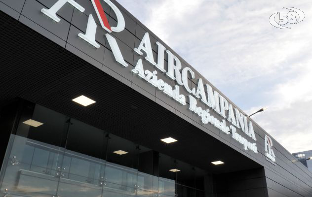 Air, De Luca ad Avellino per accogliere 100 nuovi assunti  