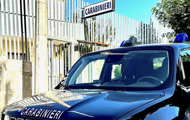 Frigento, geolocalizza gli auricolari del suo smartphone e avvisa i Carabinieri: 28enne denunciata per ricettazione