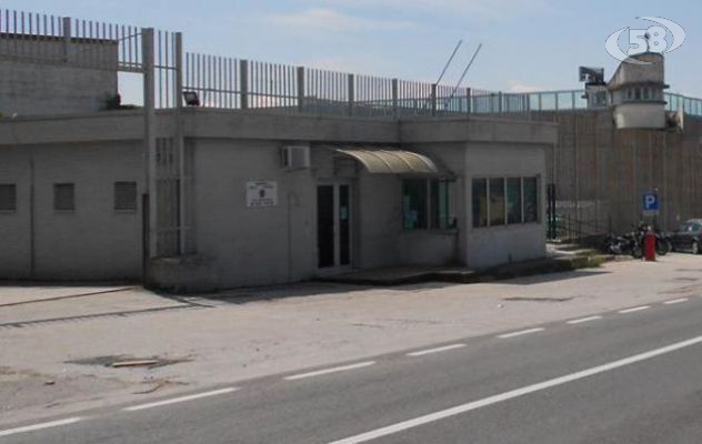 Ariano, rissa nel carcere: detenuti finiscono in infermeria