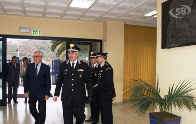 Avellino, il Prefetto Sessa visita il comando dei Carabinieri