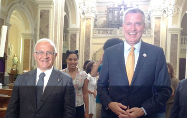 Il sindaco di New York a Sant'Agata: Foglia gli conferisce la cittadinanza onoraria
