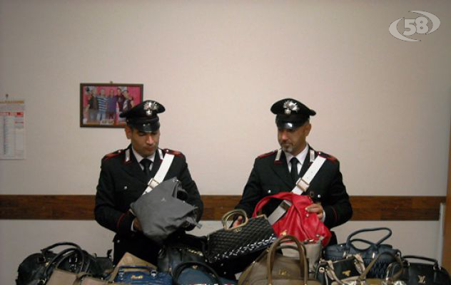 Merce contraffatta, i carabinieri di Baiano sequestrano 40 borse