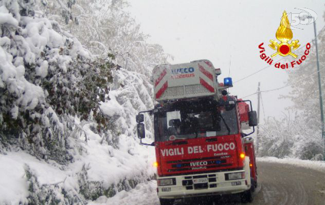 Neve sull'Irpinia, un sindaco ai suoi cittadini: ''Preparate scorte di cibo e medicinali''