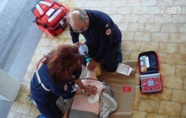 Ariano, defibrillatori per Palazzetto e Renzulli. E il Comune lancia ''Credito allo sport''/VIDEO