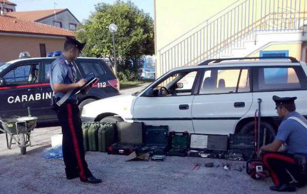 Guardia dei Lombardi, inseguimento nella notte: recuperata auto rubata