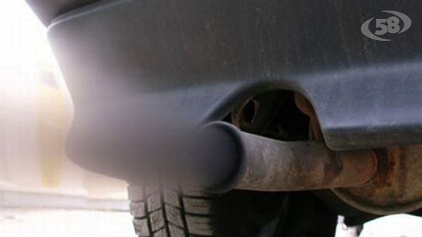 Superamento limite Pm10, multe per i trasgressori. C'è anche il divieto di sostare con il motore acceso