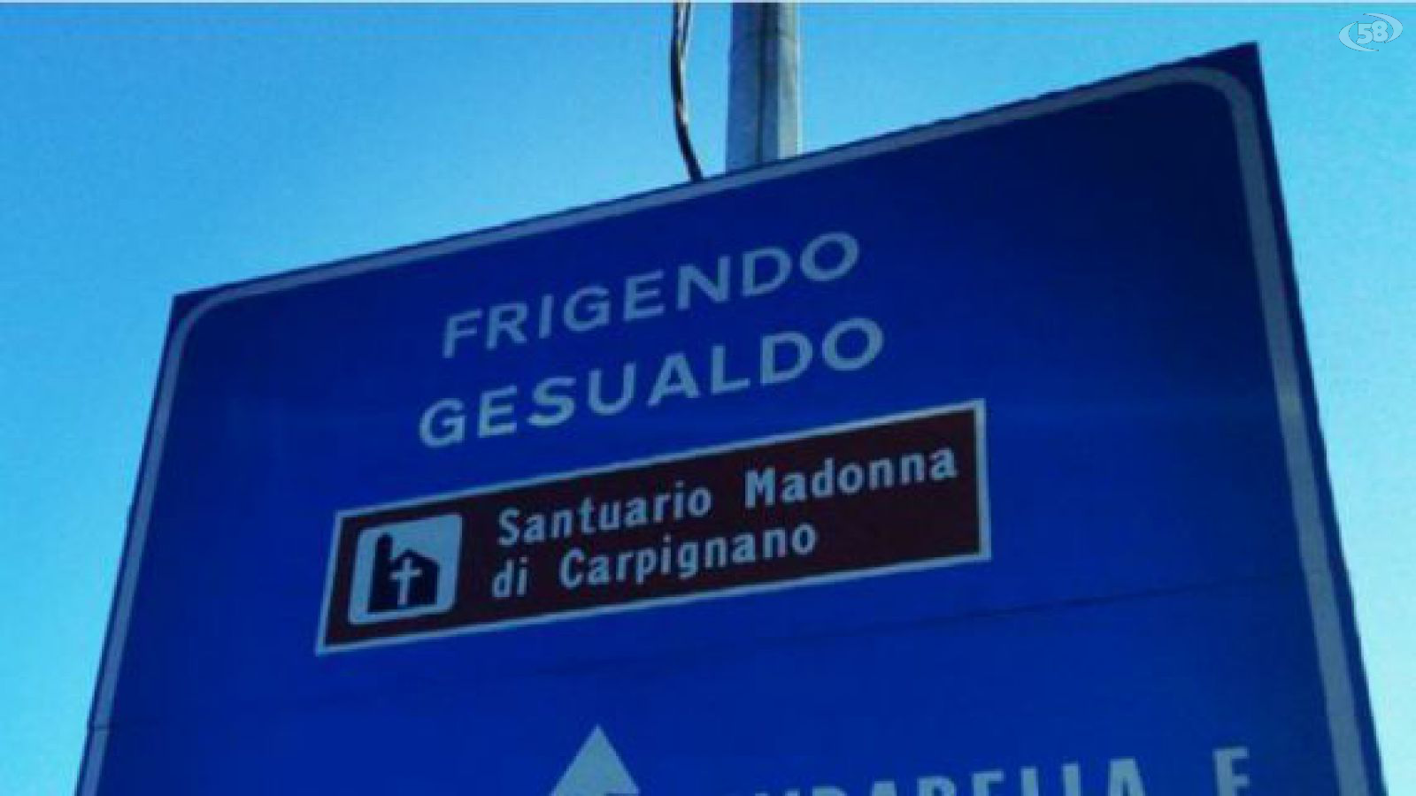 cartello stradale con errore (rotanda carpignano)