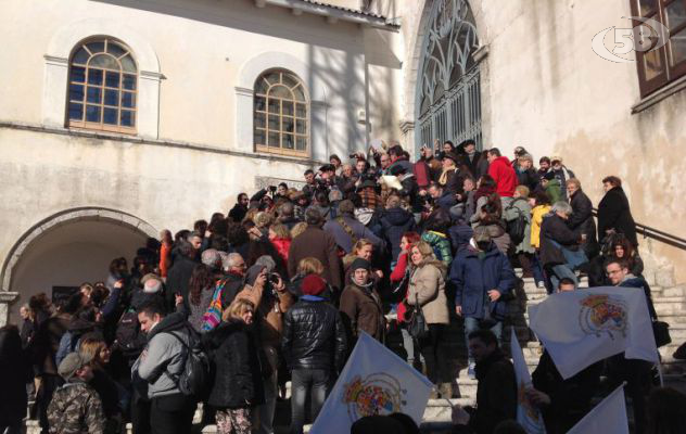 Candelora, tutti ai piedi di Mamma Schiavona: canti, balli e preghiere