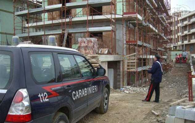 Altavilla, task force dei carabinieri sui cantieri: due denunce