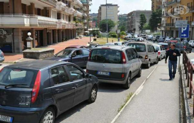 Inquinamento in città, da mercoledì stop al traffico 