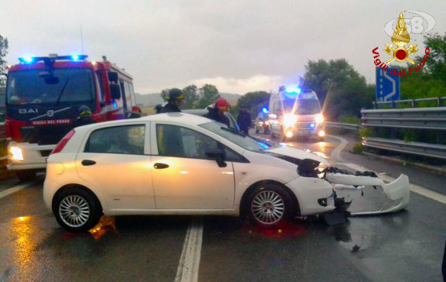 Terribile incidente sull'Ofantina: c'è un morto