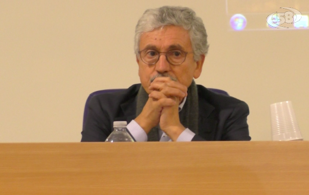 D'Alema c'è: ''Con la vittoria del no Renzi sarà meno arrogante'' 