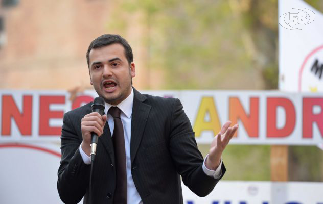 Sibilia (M5S): Che fine ha fatto la buona scuola di Gambacorta?