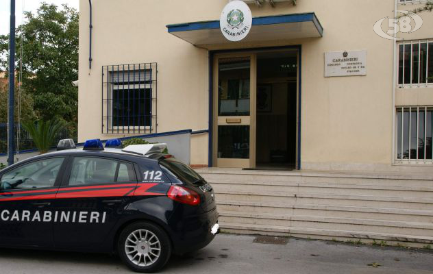 In auto con un manganello: denunciato