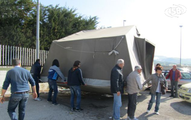 Irisbus, ecco la ''tenda della resistenza'': la lotta non si ferma. La rabbia degli operai