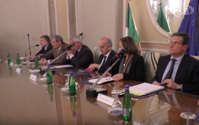 ''Una vita più vite: note di storia dell'amministrazione ricordando il prefetto Guido Sorvino''