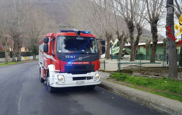 Vento sull'Irpinia: danni sul Tricolle. Caschi Rossi in azione