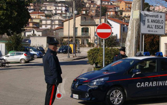 Sant'Angelo all'Esca, lotta ai furti: bloccati e allontanati due pregiudicati