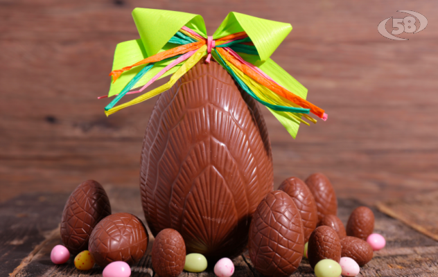Dolci e uova di Pasqua, bambini di Ariano pasticcieri per un giorno