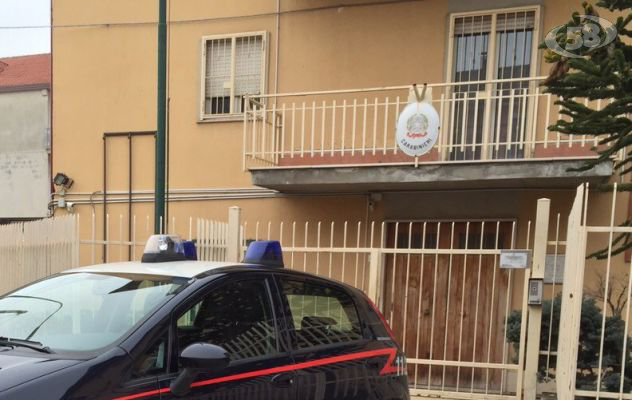 Grotta, aggredì vicino con un coltello: arrestata