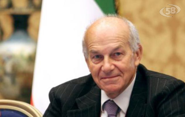 Dal teatrino della politica al teatro, quello vero: Bertinotti attore nell'ultimo spettacolo di Curi