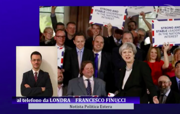 Inghilterra al voto, May ne esce azzoppata