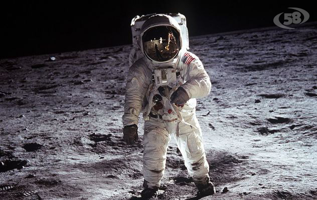 20 luglio '69: quando l'uomo sbarcò sulla luna