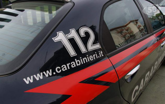 Televisore nel passeggino per sfuggire ai controlli: beccati