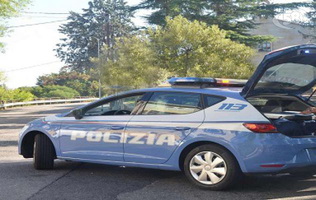 Lauro, ruba un'auto e poi si nasconde dalla nonna