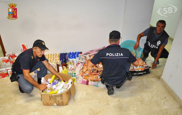 Supermercato abusivo con prodotti rubati: denunciati