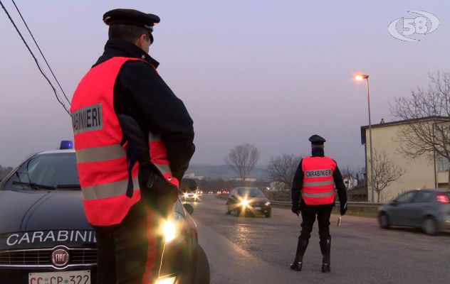 Contrada, fermato senza patente e senza assicurazione: denunciato