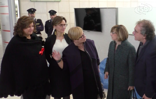 Panchine rosse e iniziative, contro la violenza sulle donne l'Irpinia c'è