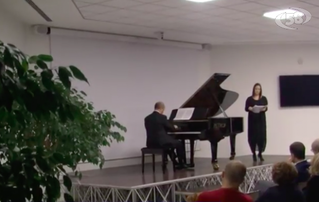 Il maestro Carusi e il soprano Buratto incantano il pubblico di Biogem /VIDEO