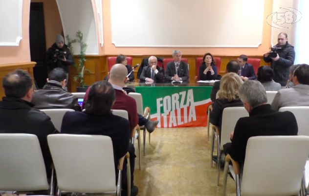 Forza Italia fa i conti con il voto e punta ad allargare la coalizione