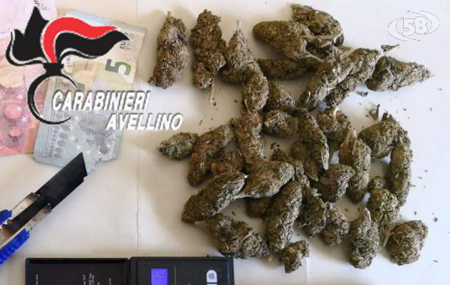 Grotta, marijuana e hashish: ventenne in manette