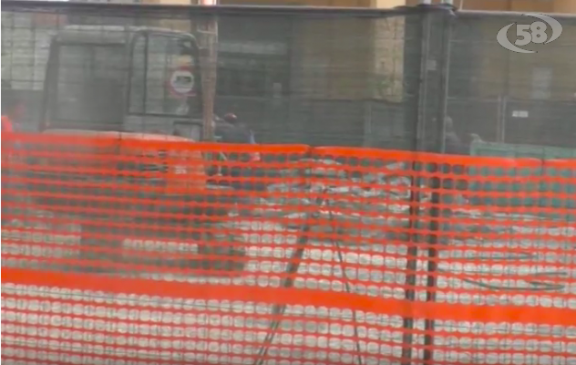 Piazza Plebiscito, lavori a rilento: i commercianti protestano