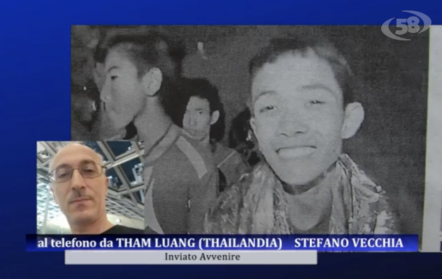 Fuori dalla grotta: tutti salvi, stanno bene. Miracolo in Thailandia